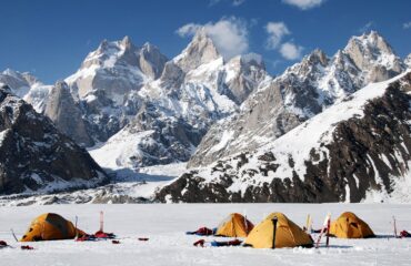 tilman pass trek