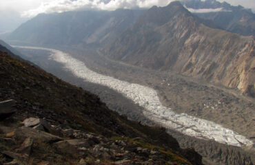 batura glacier trek