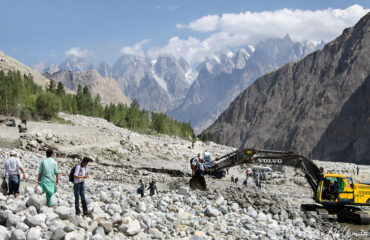 batura glacier trek