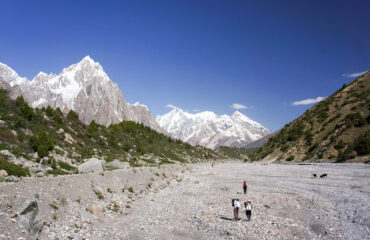 batura glacier trek