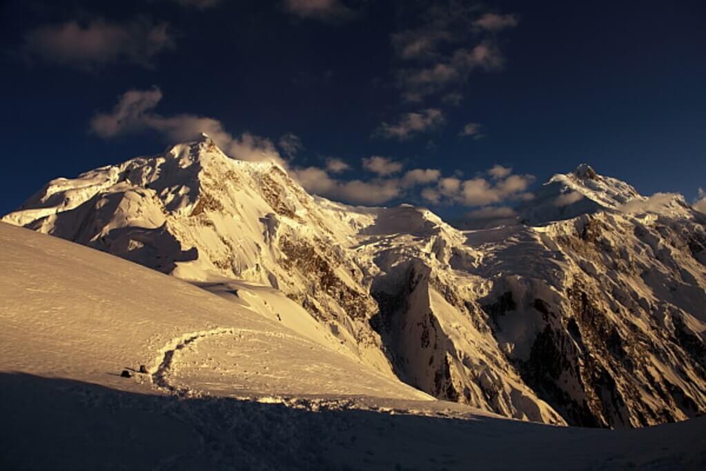 mani peak expedition